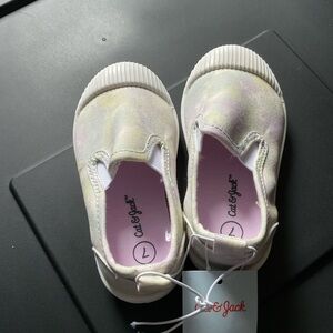 Sneakers size 7 by Cat & Jack
